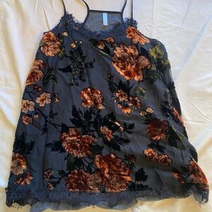 Xhiliration Large Floral Lace Trim Women's Top